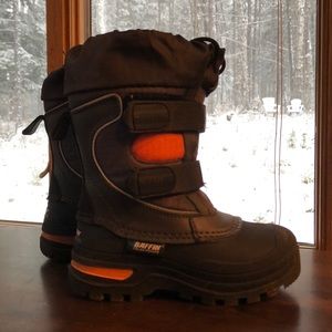 Boys Baffin snow boots ❄️ size 11